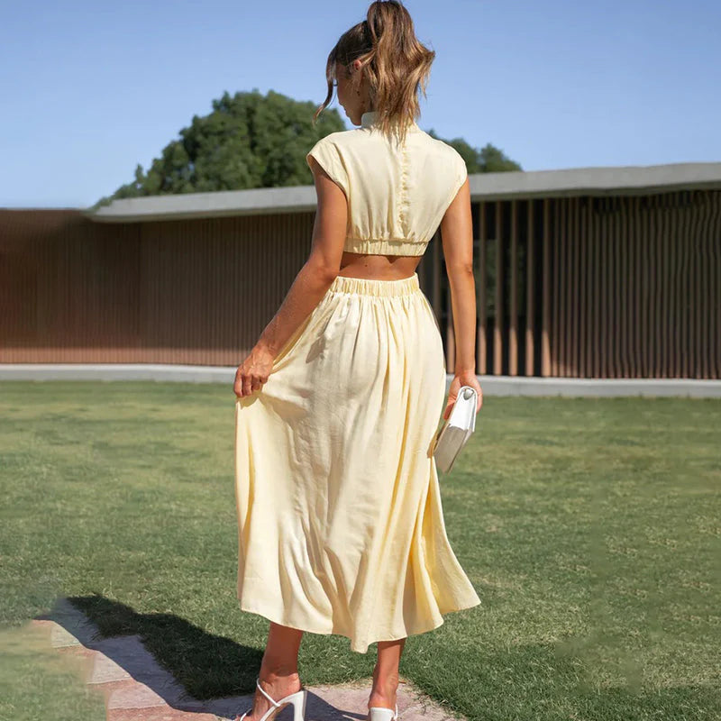 TARA | PLEATED DRESS WITH HIGH NECK